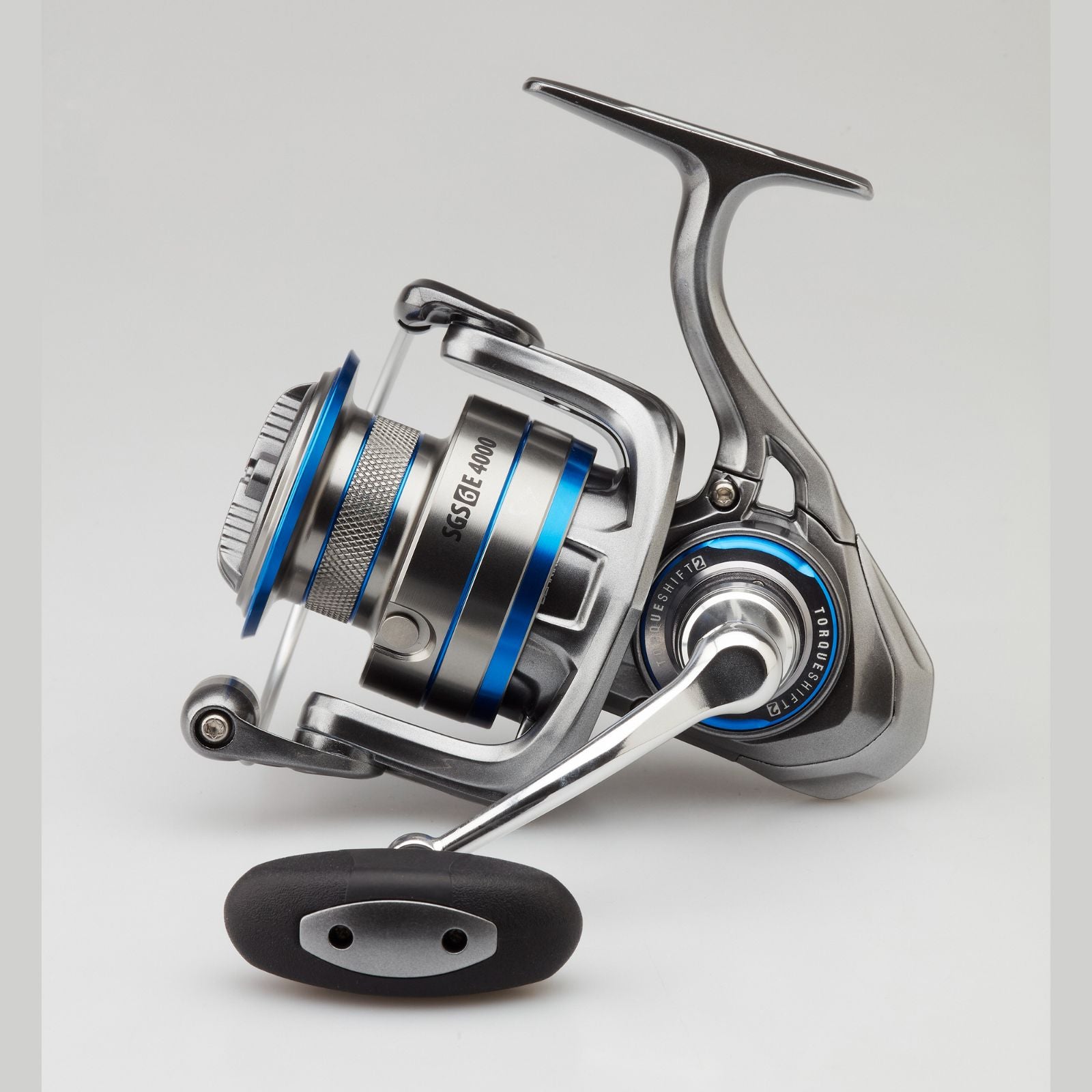 SG6S-Inshore 8+1BB 3000 Savage Gear Spinning Reel from Fish On Outlet