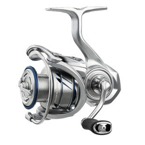 SG6S-Inshore 8+1BB 3000 Savage Gear Spinning Reel from Fish On Outlet